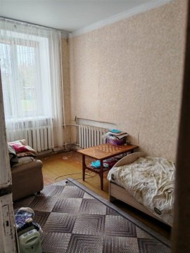 2-к квартира, 1/3 эт., 58м²