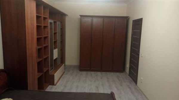 2-к квартира, 10/30 эт., 52м²