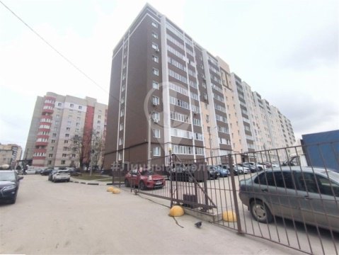 1-к квартира, 10/10 эт., 32м²