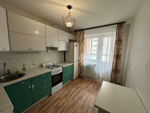 1-к квартира, 6/9 эт., 37м²