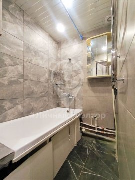 3-к квартира, 6/9 эт., 61м²