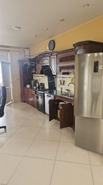 Дом 310м², участок 11 сот.