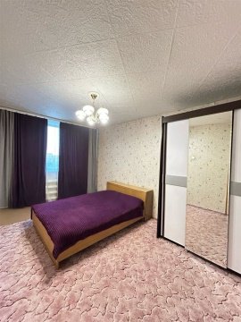 4-к квартира, 5/5 эт., 77м²