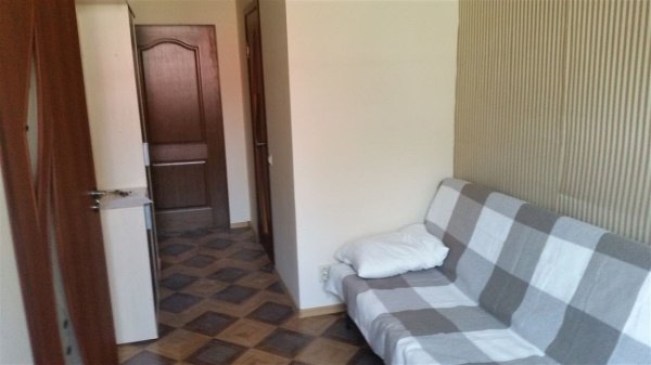 2-к квартира, 1/3 эт., 45м²