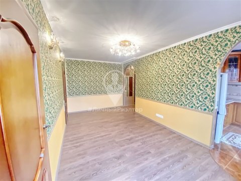 3-к квартира, 4/5 эт., 43м²