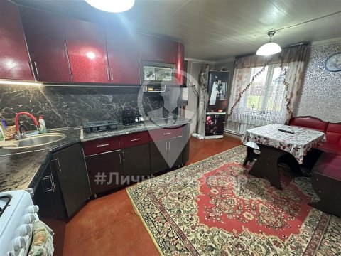 4-к квартира, 1/1 эт., 80м²