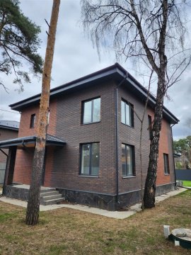 Дом 234м², участок 7 сот.