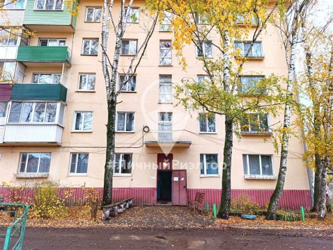 2-к квартира, 2/5 эт., 42м²