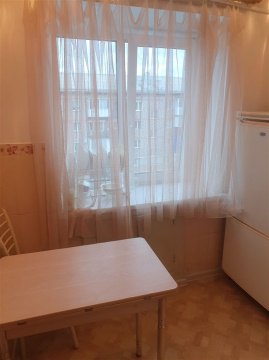 3-к квартира, 5/5 эт., 50м²