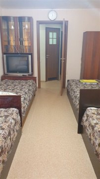 2-к квартира, 1/5 эт., 42м²