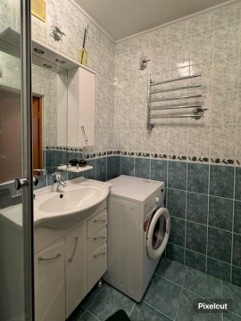 2-к квартира, 4/4 эт., 59м²