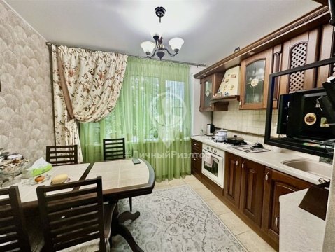 2-к квартира, 2/5 эт., 54м²