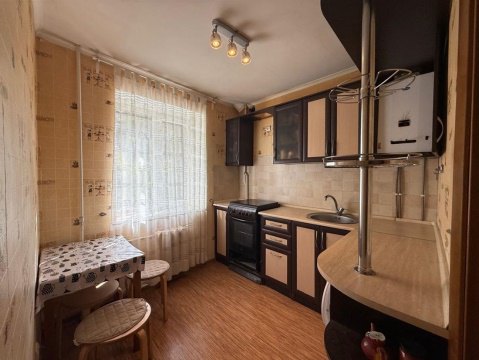 2-к квартира, 1/5 эт., 43м²