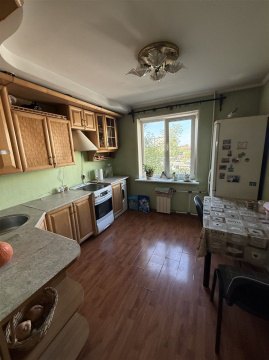 2-к квартира, 3/10 эт., 52м²