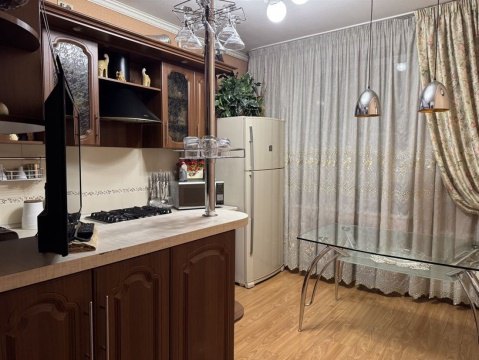 2-к квартира, 3/5 эт., 60м²