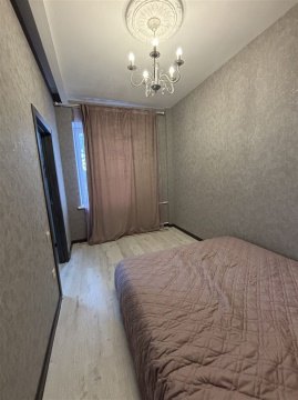 2-к квартира, 1/4 эт., 50м²