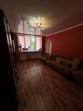 3-к квартира, 1/3 эт., 64м²