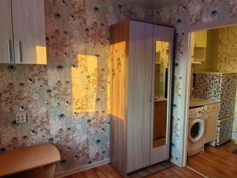 1-к квартира, 4/5 эт., 12м²