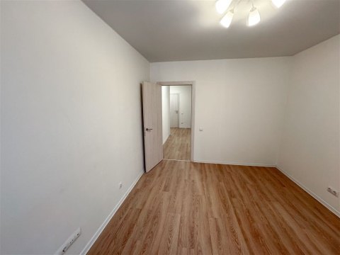 3-к квартира, 3/26 эт., 69м²