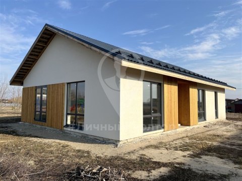 Дом 125м², участок 6 сот.