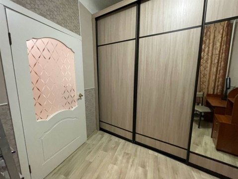 3-к квартира, 4/7 эт., 55м²