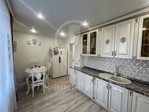 3-к квартира, 2/3 эт., 74м²
