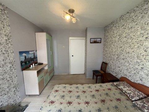 3-к квартира, 5/9 эт., 63м²