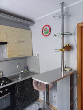 3-к квартира, 4/5 эт., 58м²