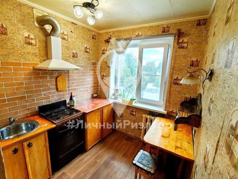 2-к квартира, 5/5 эт., 44м²