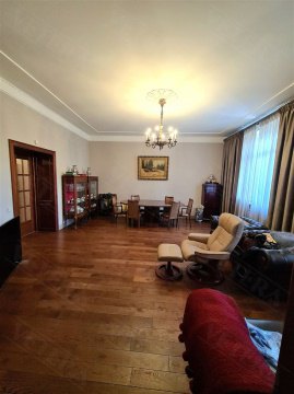 3-к квартира, 3/6 эт., 88м²