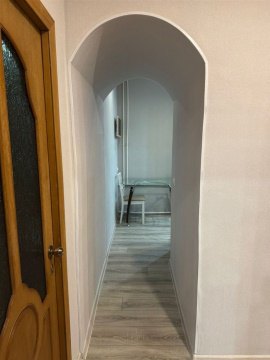 2-к квартира, 1/2 эт., 42м²
