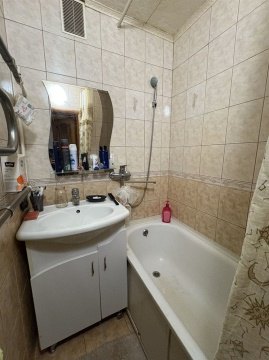 2-к квартира, 5/5 эт., 43м²