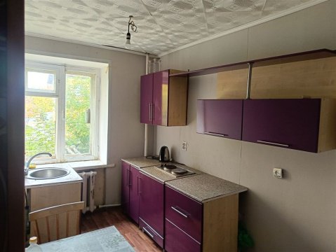 3-к квартира, 1/2 эт., 51м²