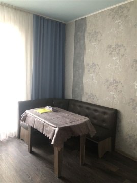 2-к квартира, 3/17 эт., 69м²