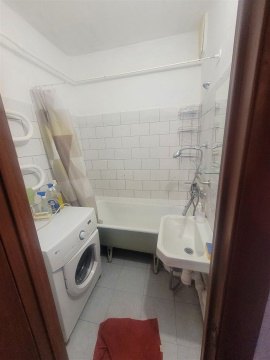2-к квартира, 9/9 эт., 45м²