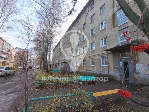 3-к квартира, 4/5 эт., 60м²