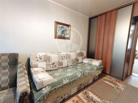 3-к квартира, 4/5 эт., 59м²