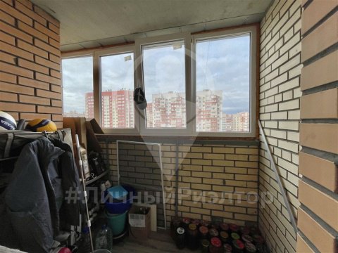 1-к квартира, 9/15 эт., 37м²