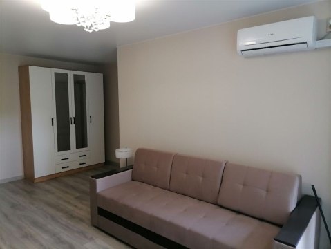 2-к квартира, 4/9 эт., 45м²