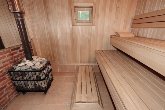 Дом 230м², участок 10,5 сот.
