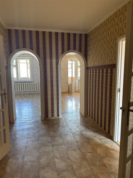 2-к квартира, 3/5 эт., 70м²