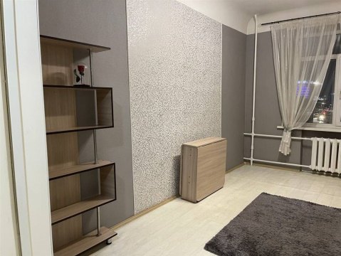 3-к квартира, 4/7 эт., 55м²