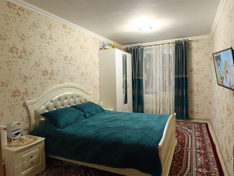 2-к квартира, 5/6 эт., 60м²