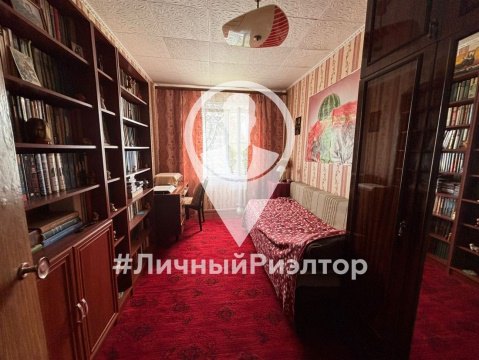 3-к квартира, 4/5 эт., 52м²