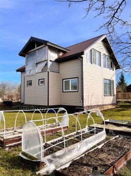 Дом 127м², участок 6 сот.