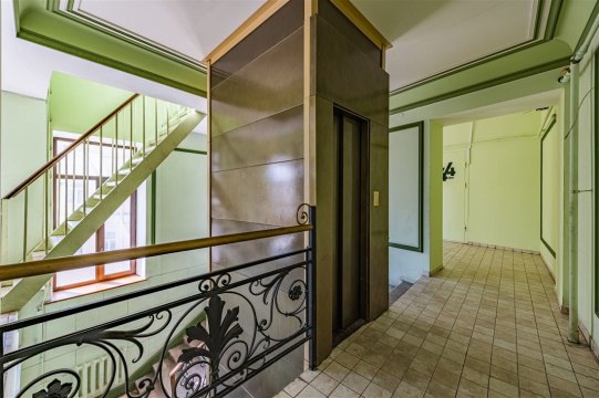 3-к квартира, 5/6 эт., 181м²