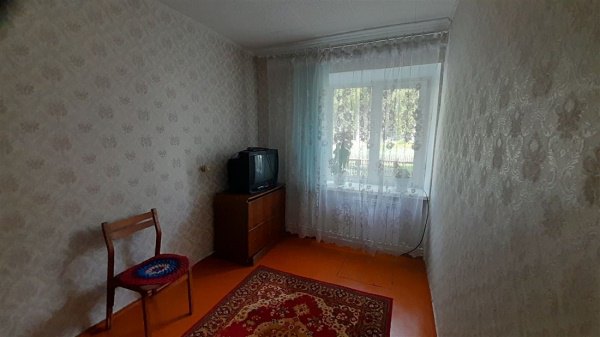 3-к квартира, 1/2 эт., 57м²
