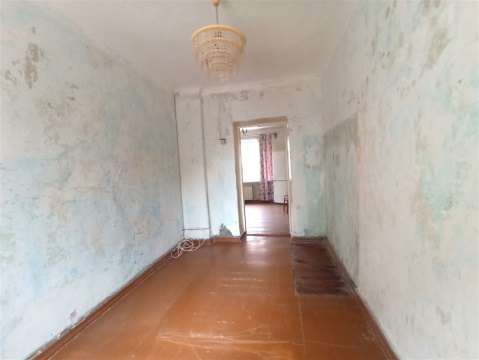 3-к квартира, 1/3 эт., 45м²