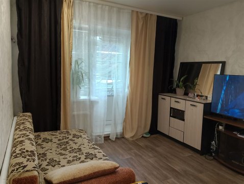 3-к квартира, 2/2 эт., 63м²