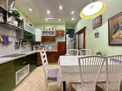 4-к квартира, 9/10 эт., 114м²